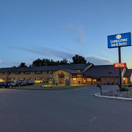 Cobblestone Inn & Suites - Merrill Luaran gambar