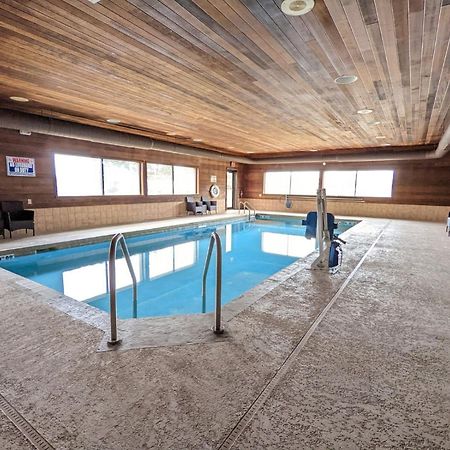 Cobblestone Inn & Suites - Merrill Luaran gambar