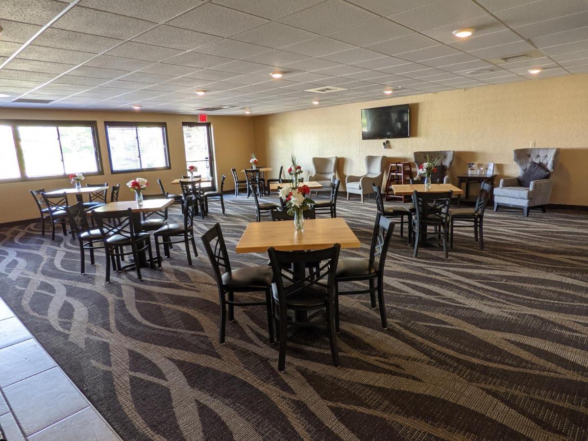 Cobblestone Inn & Suites - Merrill Luaran gambar