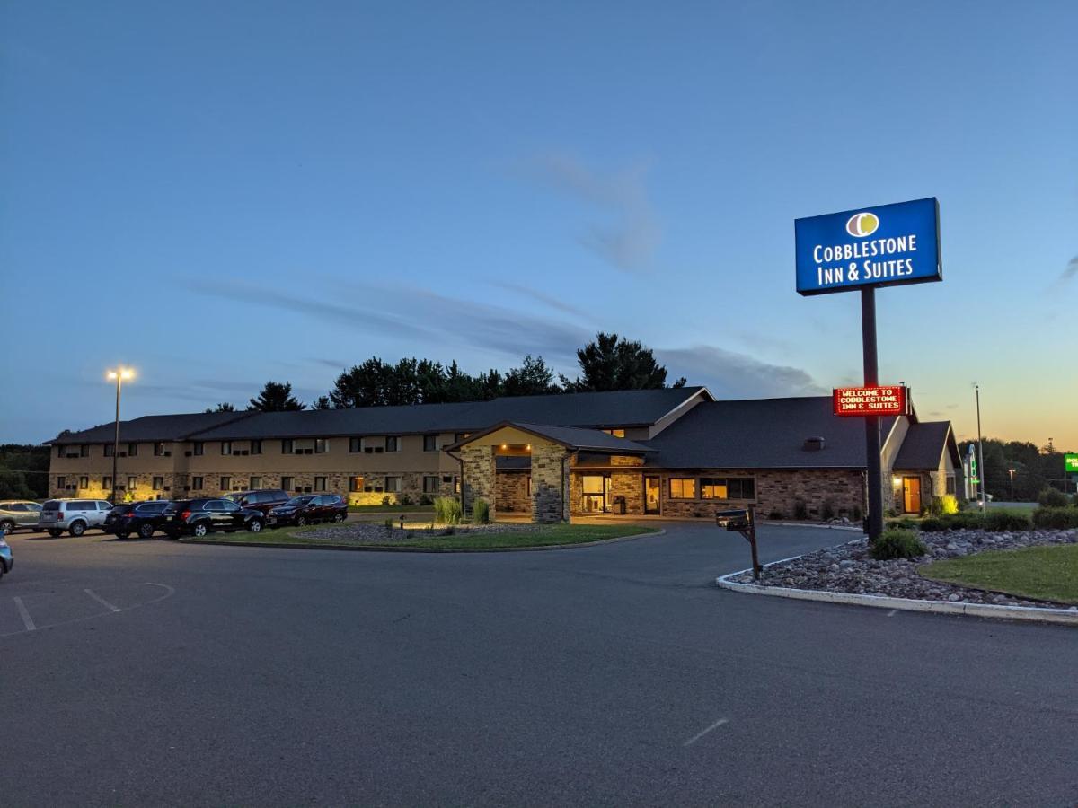 Cobblestone Inn & Suites - Merrill Luaran gambar