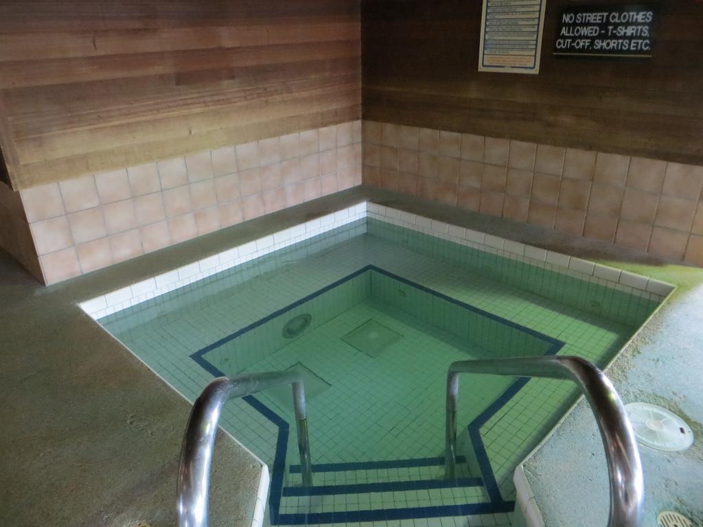 Cobblestone Inn & Suites - Merrill Luaran gambar