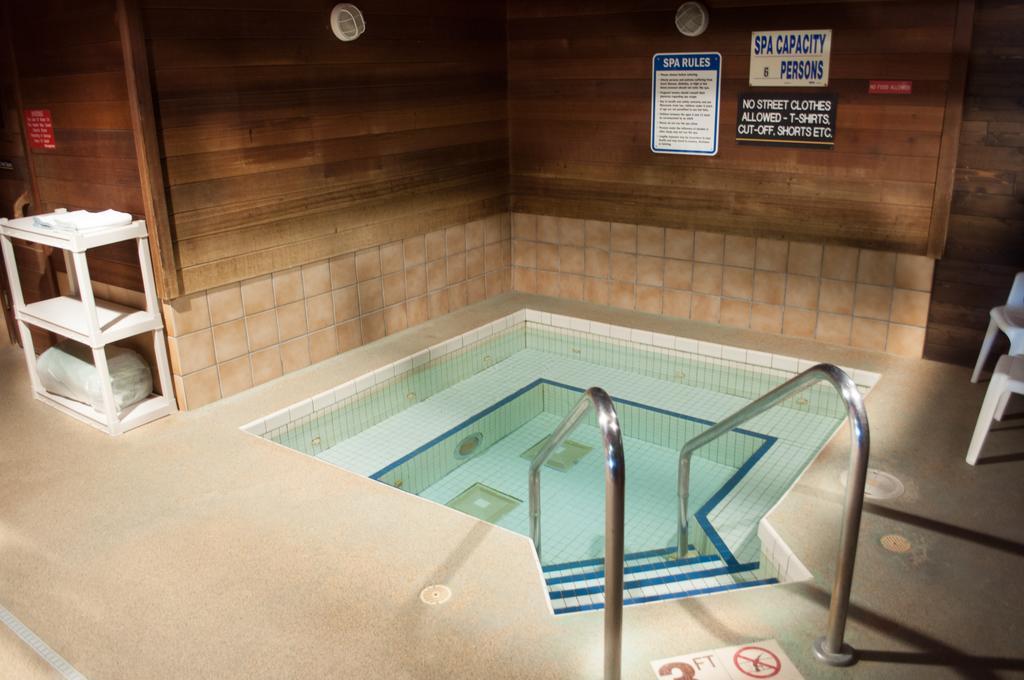 Cobblestone Inn & Suites - Merrill Luaran gambar