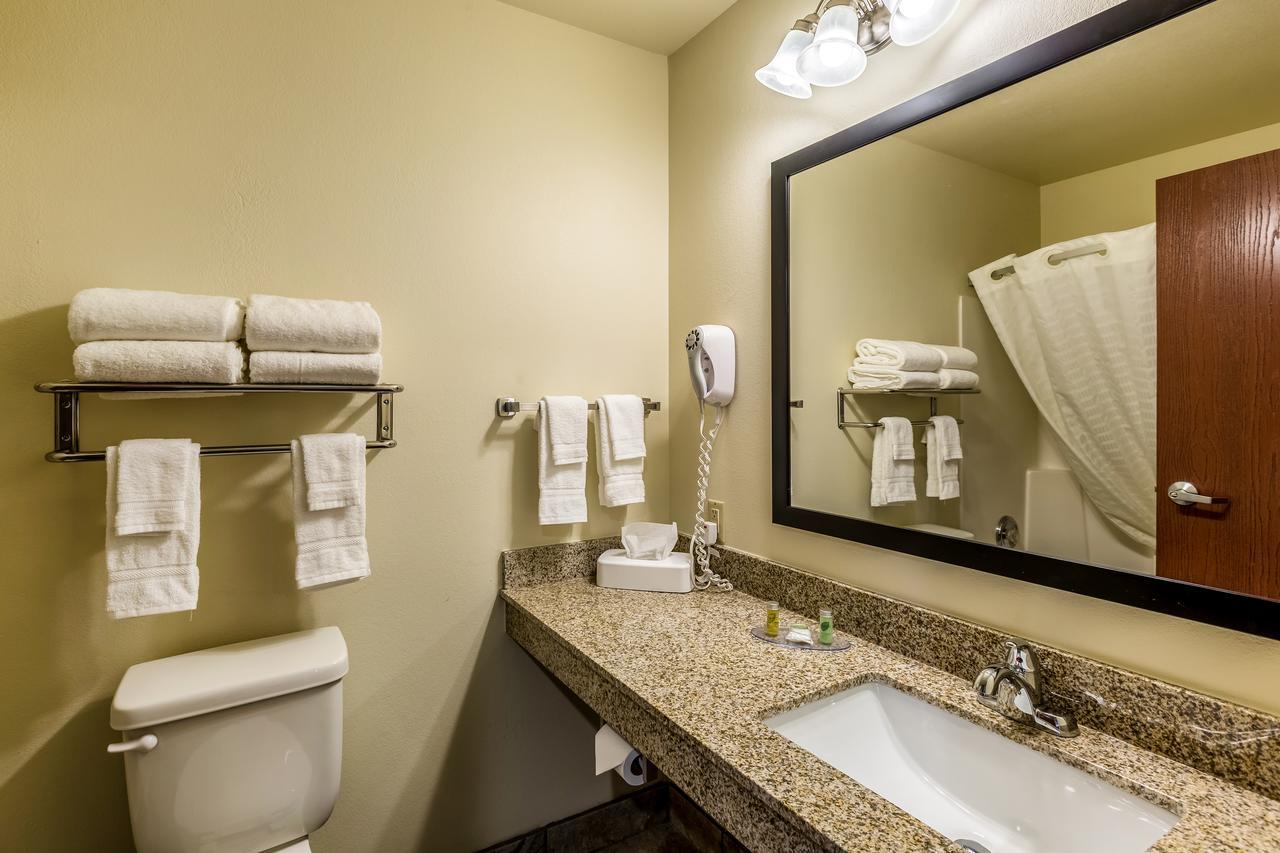 Cobblestone Inn & Suites - Merrill Luaran gambar