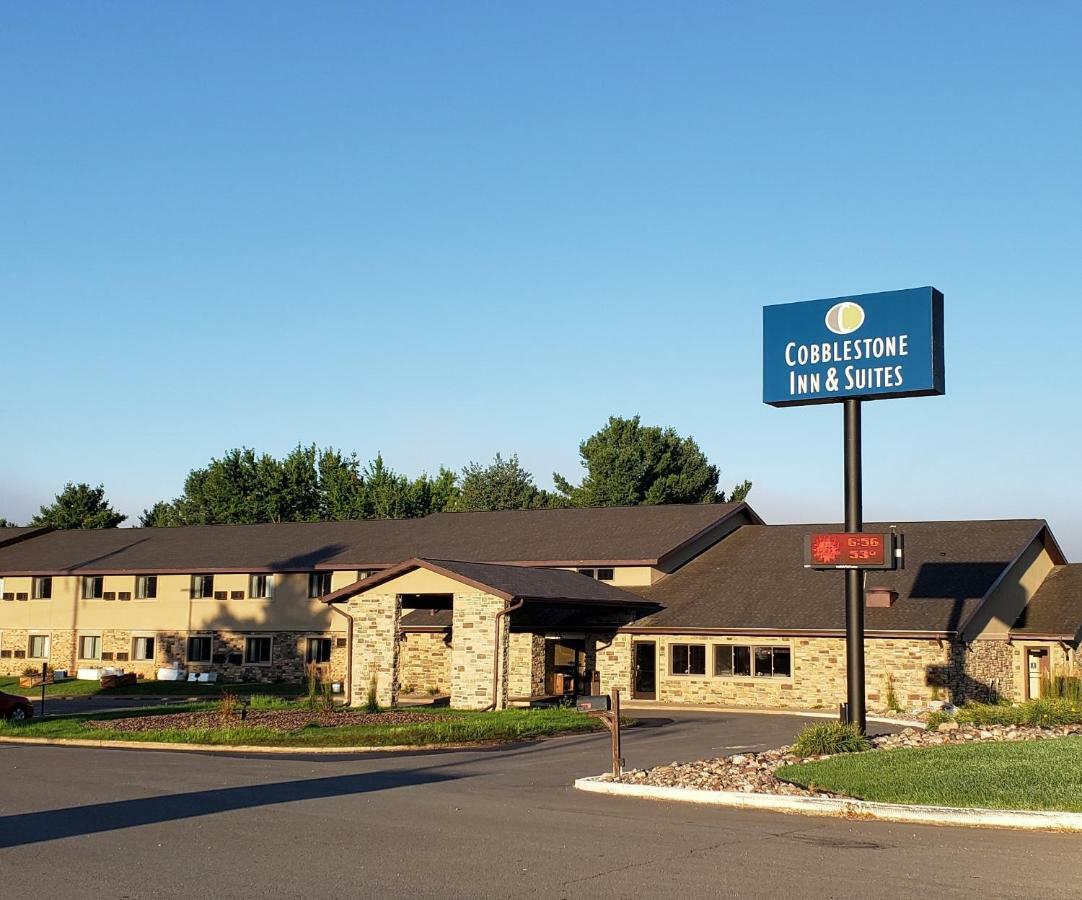 Cobblestone Inn & Suites - Merrill Luaran gambar